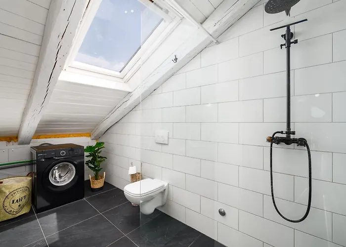 Premium Seven With Pool In *