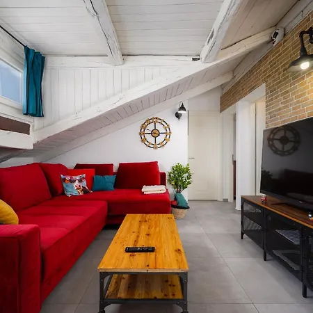 Premium Seven With Pool In *